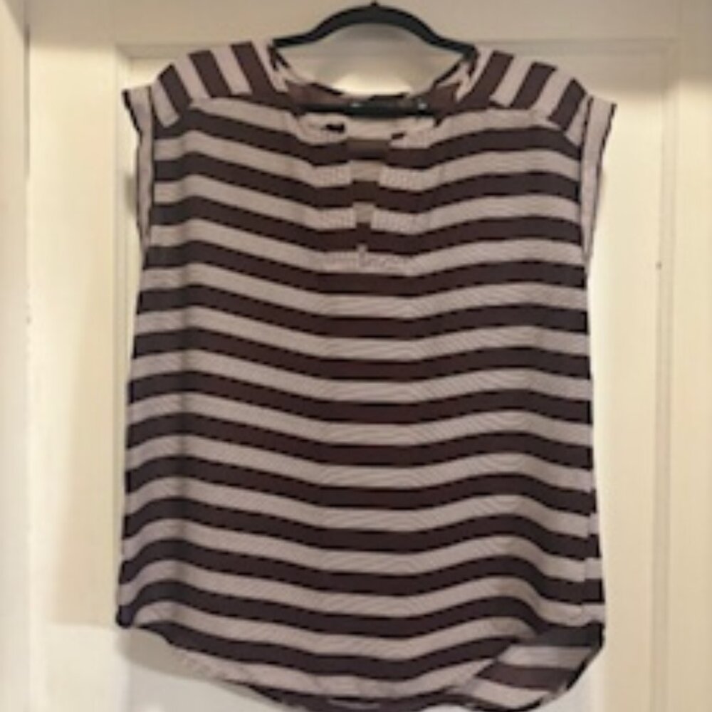 New York & Company 7th Avenue Design Studio Women's Blouse Size Medium